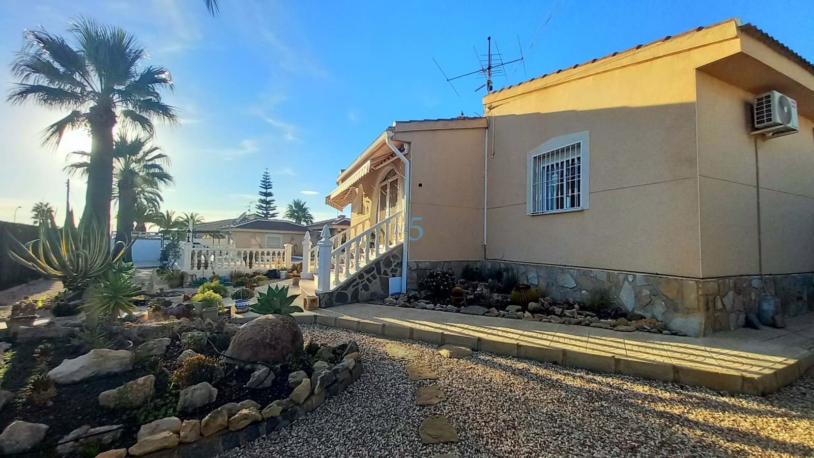 4 chambre Villa/Maison à vendre à Ciudad Quesada avec piscine garage - 499 000 € (Ref: 8681731)