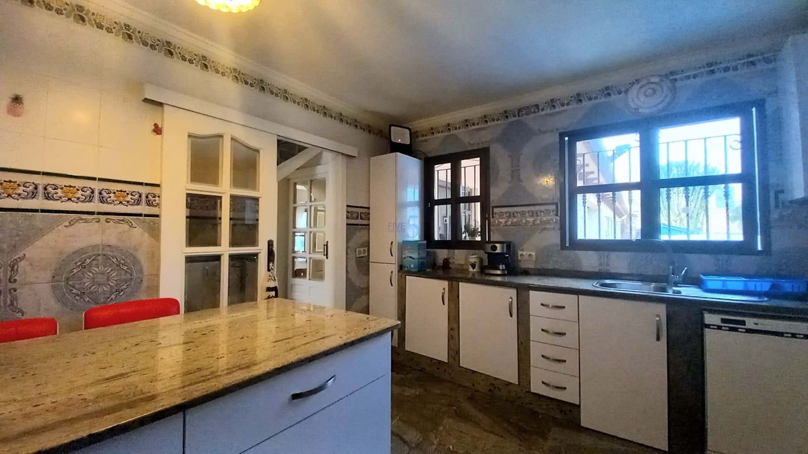 4 chambre Villa/Maison à vendre à Villamartin avec piscine garage - 640 000 € (Ref: 8690039)