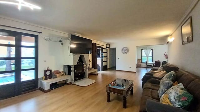 4 chambre Villa/Maison à vendre à Villamartin, Orihuela avec piscine garage - 640 000 € (Ref: 8690039)