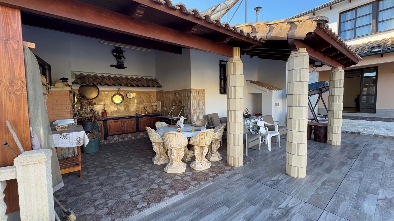 4 chambre Villa/Maison à vendre à Villamartin avec piscine garage - 640 000 € (Ref: 8690039)