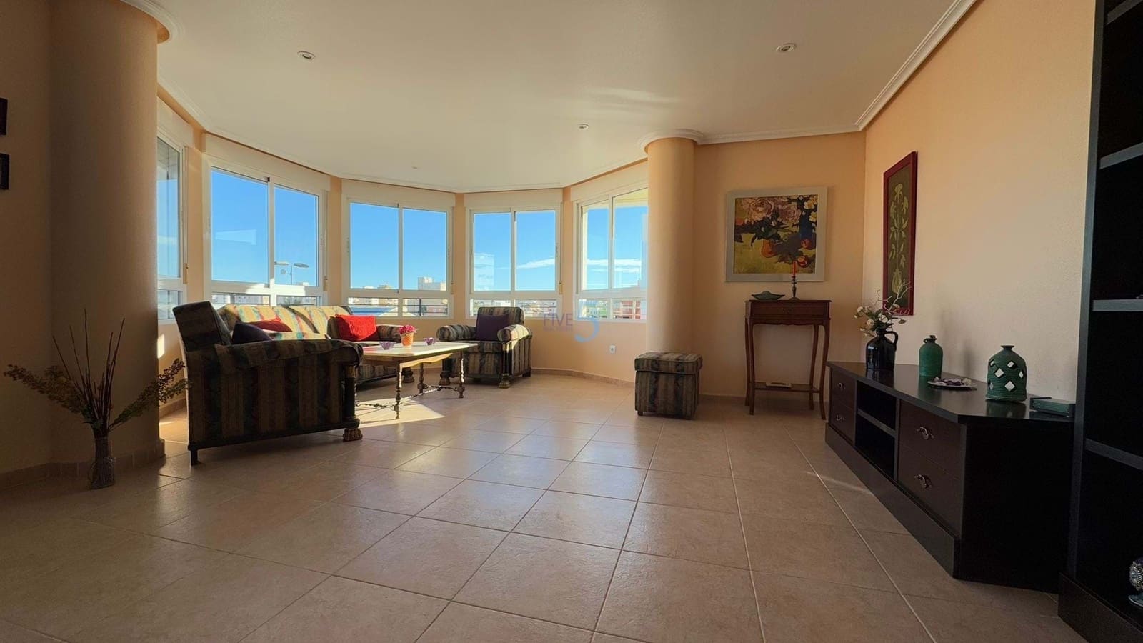 5 chambre Appartement à vendre à Torrevieja avec garage - 275 000 € (Ref: 8690417)