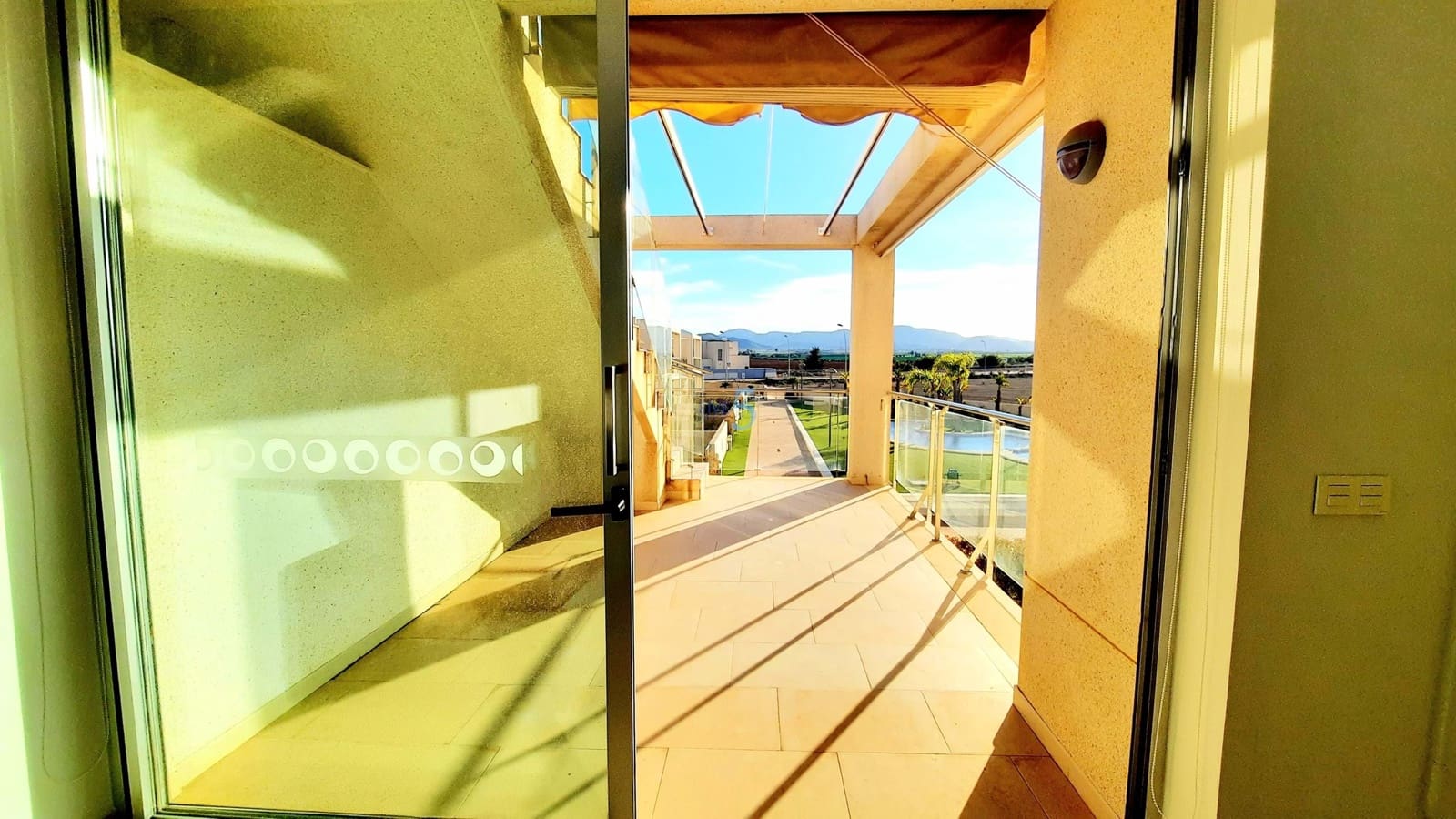 2 soveværelse Lejlighed til salg i Los Urrutias med swimmingpool garage - € 159.999 (Ref: 8716843)