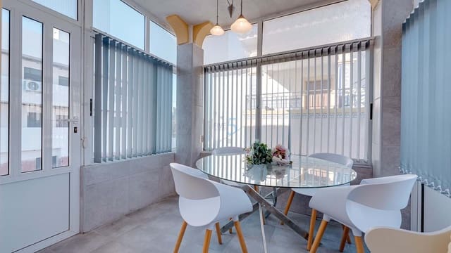 2 makuuhuone Huoneisto myytävänä paikassa Punta Prima, Orihuela mukana uima-altaan 
autotalli - 164 900 € (Ref: 8727186)