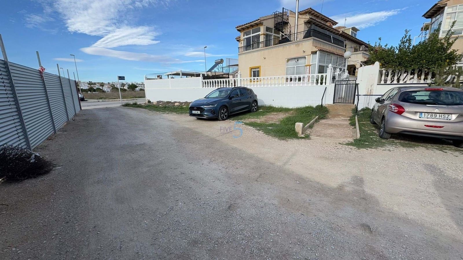 Apartamento de 2 habitaciones en Orihuela Costa en venta con piscina garaje - 164.900 € (Ref: 8727186)