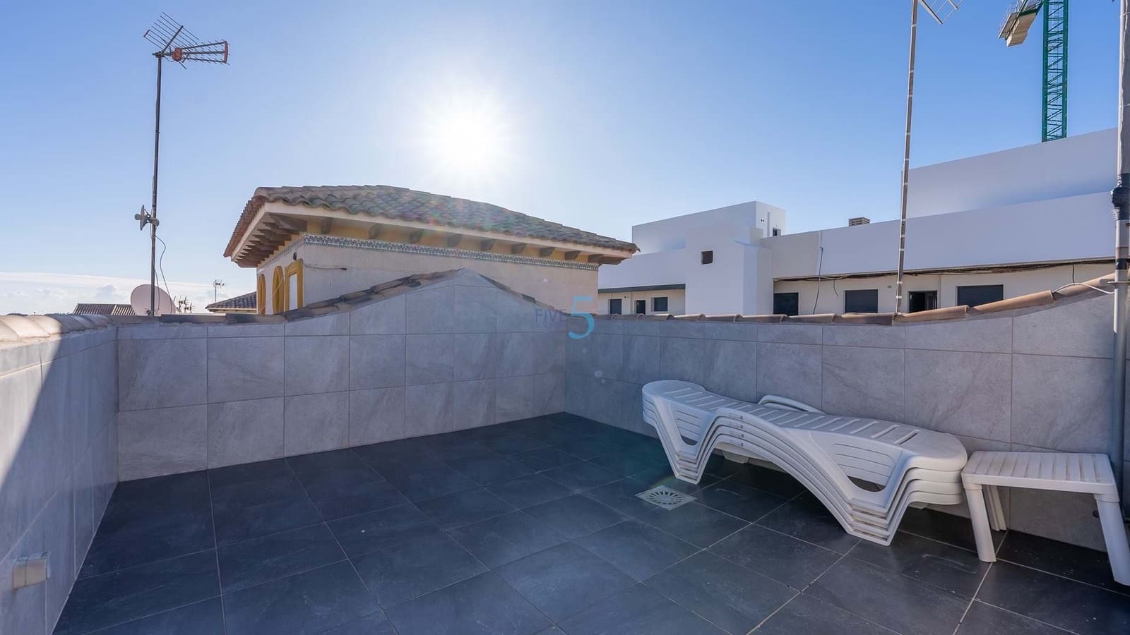 Apartamento de 2 habitaciones en Orihuela Costa en venta con piscina garaje - 164.900 € (Ref: 8727186)