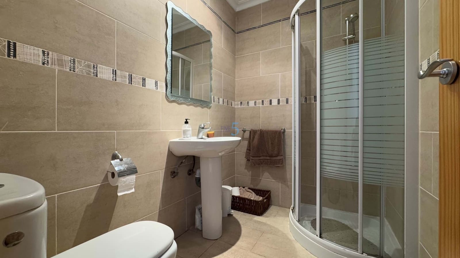 6 soveværelse Villa til salg i Torrevieja med swimmingpool - € 597.500 (Ref: 8730869)