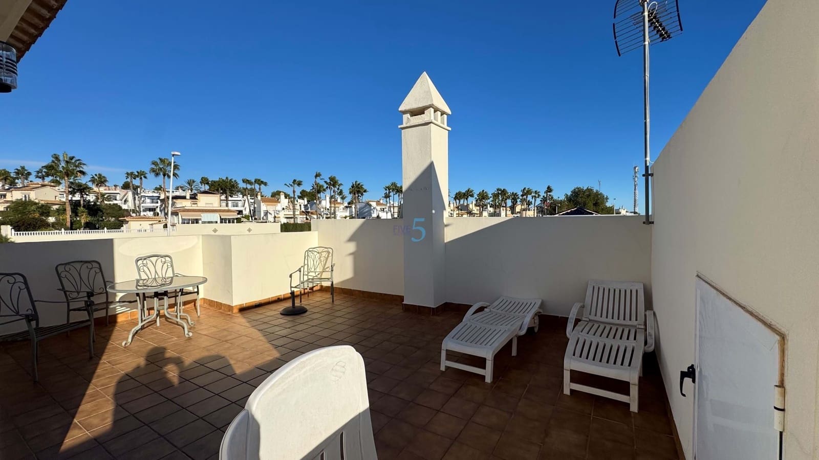 3 sypialnia Willa na sprzedaż w Los Dolses z basenem garażem - 425 900 € (Ref: 8734901)