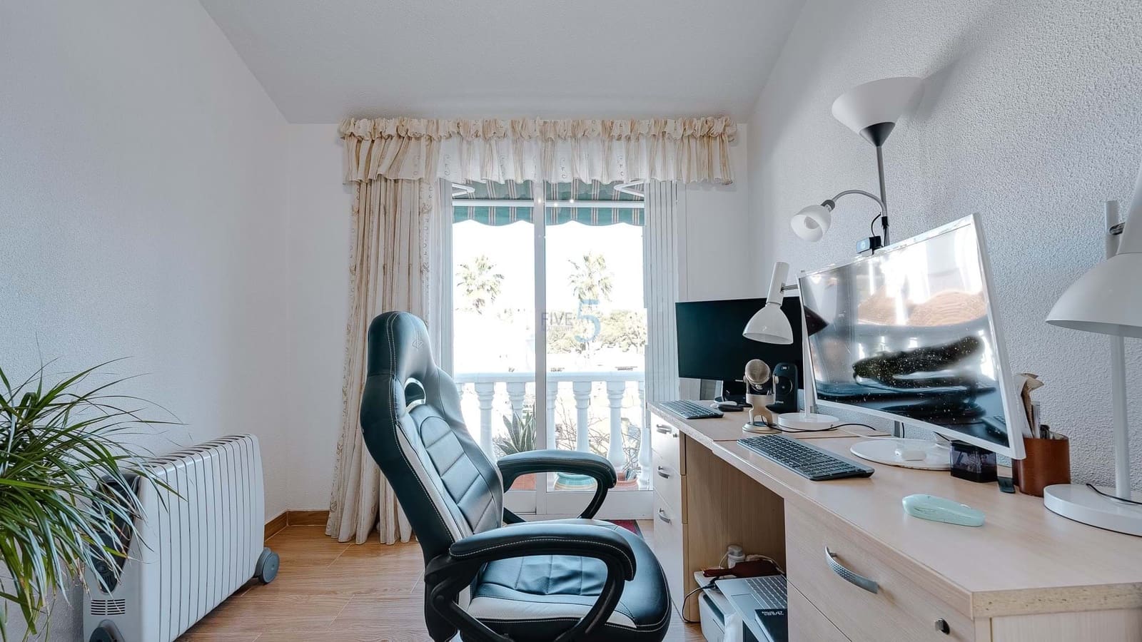 3 chambre Maison de Ville à vendre à Villamartin avec piscine - 235 000 € (Ref: 8737050)