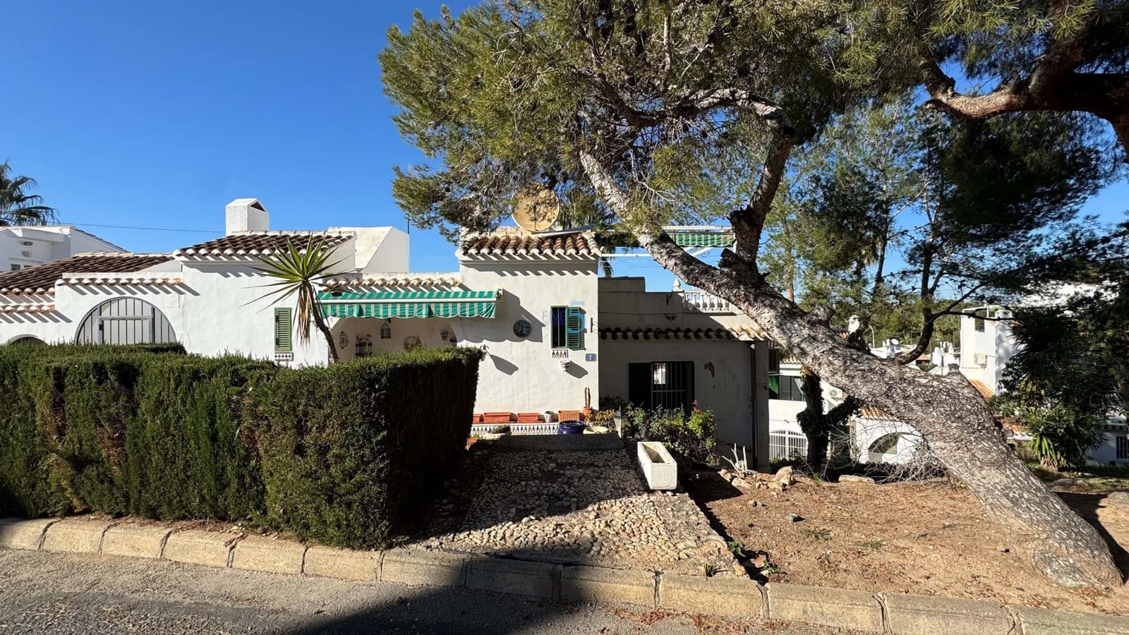 3 chambre Maison de Ville à vendre à Villamartin avec piscine - 235 000 € (Ref: 8737050)