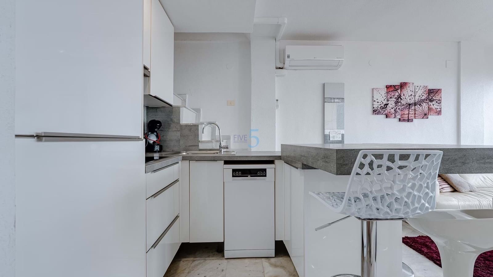 2 soveværelse Lejlighed til salg i Torrevieja med swimmingpool garage - € 225.000 (Ref: 8742651)