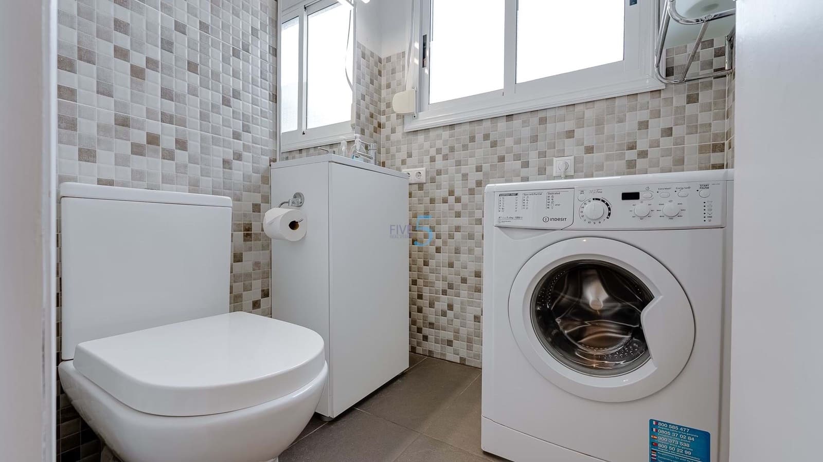 2 soveværelse Lejlighed til salg i Torrevieja med swimmingpool garage - € 225.000 (Ref: 8742651)