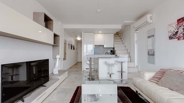 2 soveværelse Lejlighed til salg i Torrevieja med swimmingpool garage - € 225.000 (Ref: 8742651)