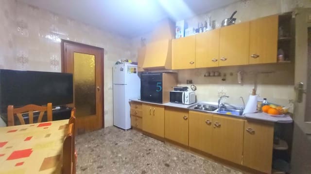 4 slaapkamer Appartement te koop in Los Montesinos met garage - € 120.000 (Ref: 8756431)