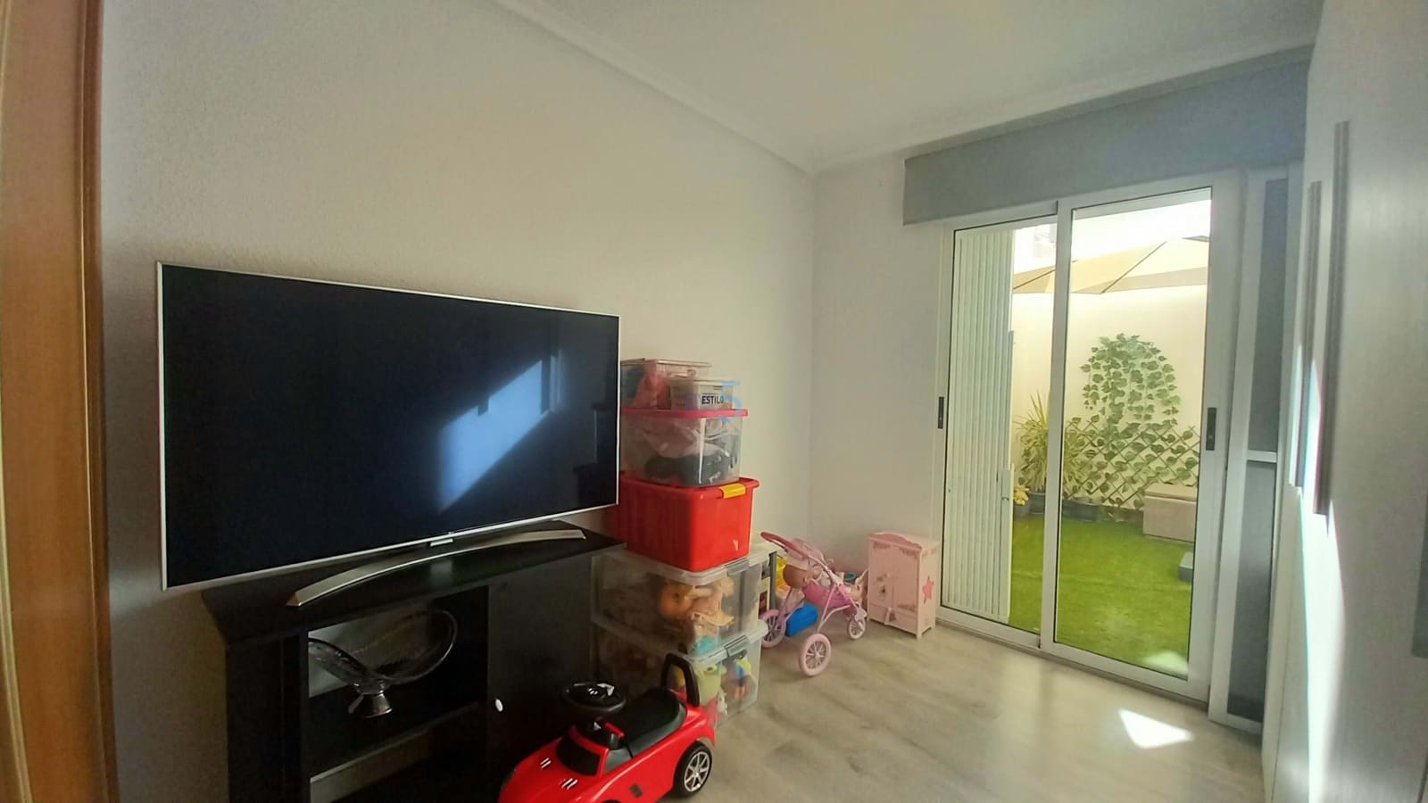 4 bedroom Apartment for sale in Torrevieja - € 210,000 (Ref: 8764415)