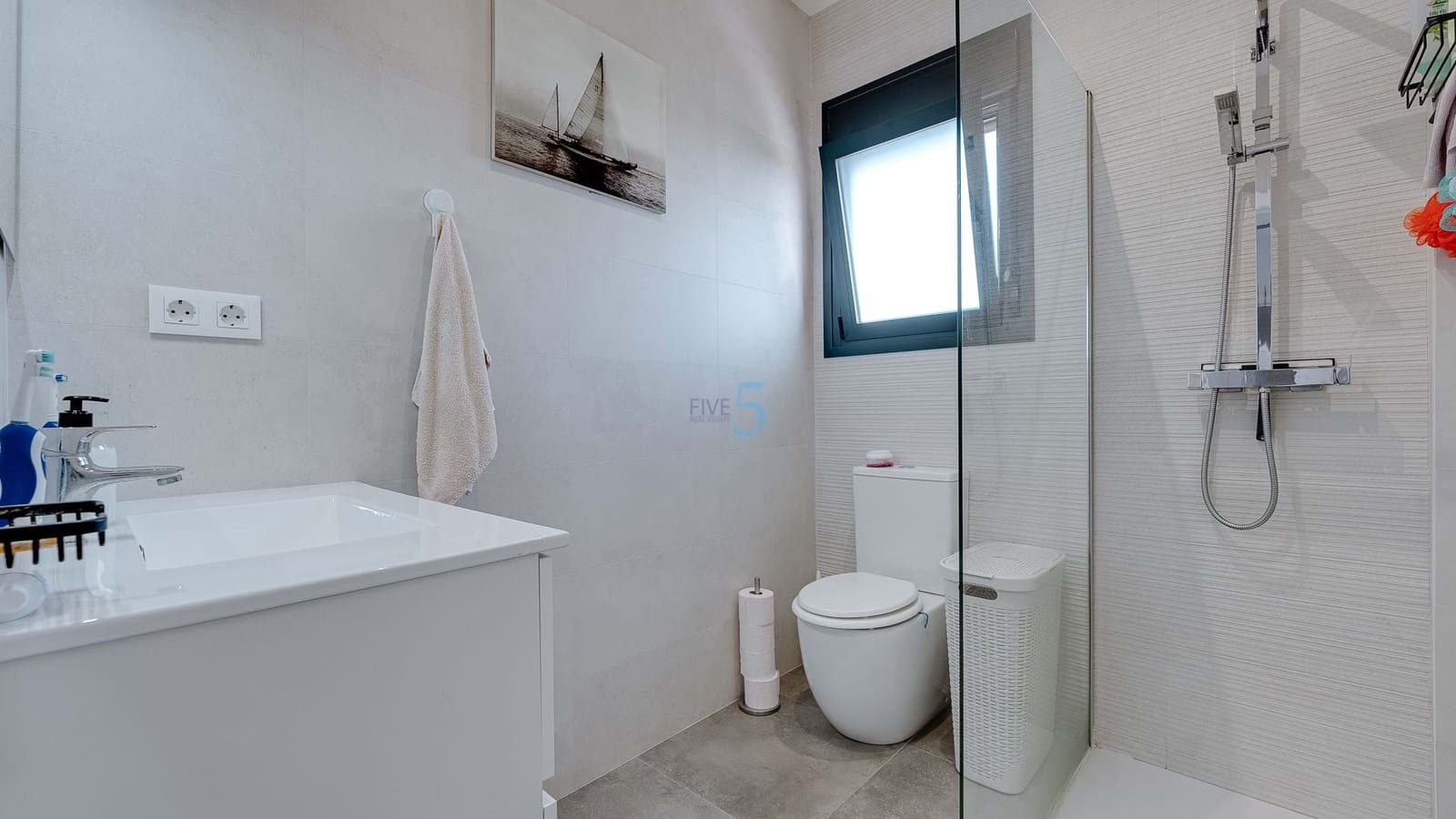 3 soveværelse Semi-Rækkehus til salg i Daya Nueva med swimmingpool - € 315.000 (Ref: 8765571)