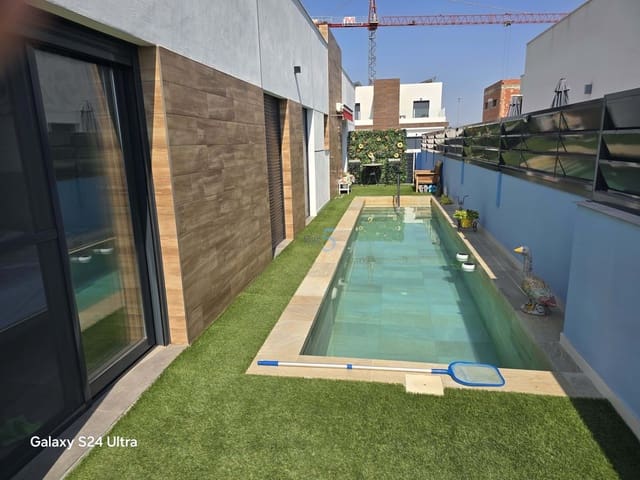 3 chambre Villa/Maison Semi-Mitoyenne à vendre à Daya Nueva avec piscine - 315 000 € (Ref: 8765571)