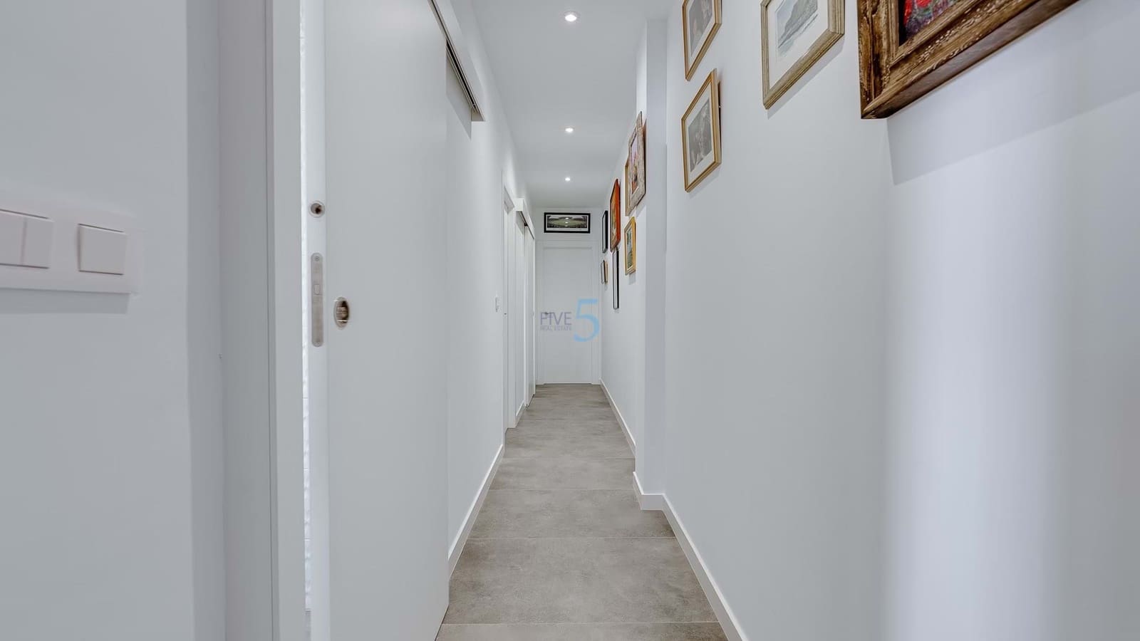 3 soveværelse Semi-Rækkehus til salg i Daya Nueva med swimmingpool - € 315.000 (Ref: 8765571)