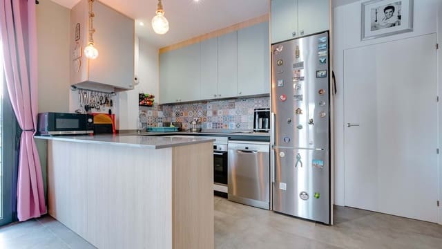 3 chambre Villa/Maison Semi-Mitoyenne à vendre à Daya Nueva avec piscine - 315 000 € (Ref: 8765571)