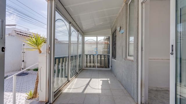 2 quarto Moradia para venda em Torrevieja com piscina - 199 950 € (Ref: 8807419)