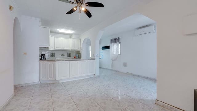 2 quarto Moradia para venda em Torrevieja com piscina - 199 950 € (Ref: 8807419)