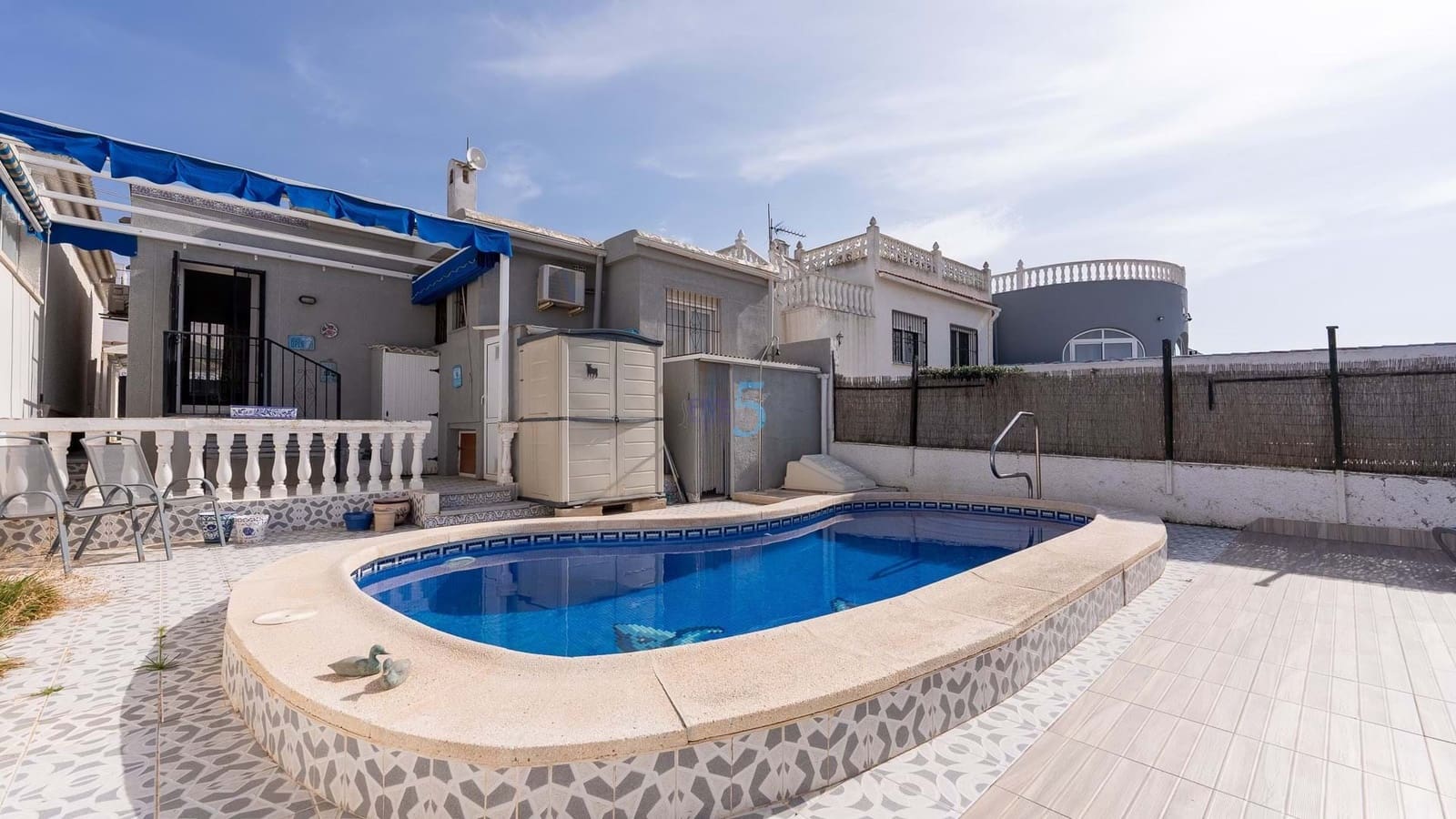 2 quarto Moradia para venda em Torrevieja com piscina - 199 950 € (Ref: 8807419)