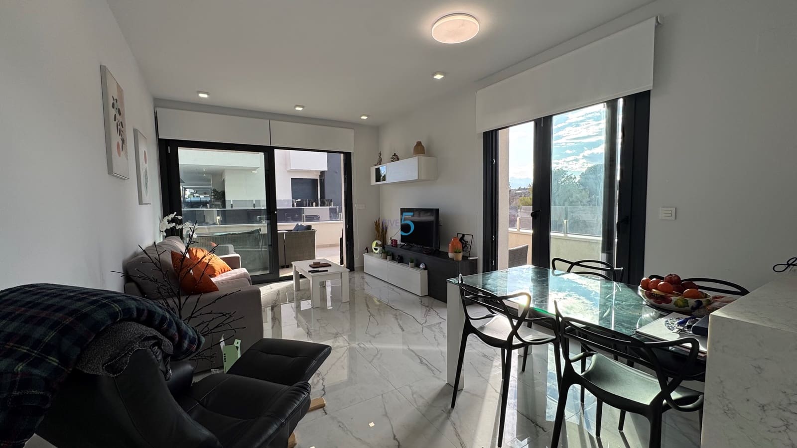 2 soveværelse Lejlighed til salg i Los Altos med swimmingpool garage - € 259.000 (Ref: 8810876)