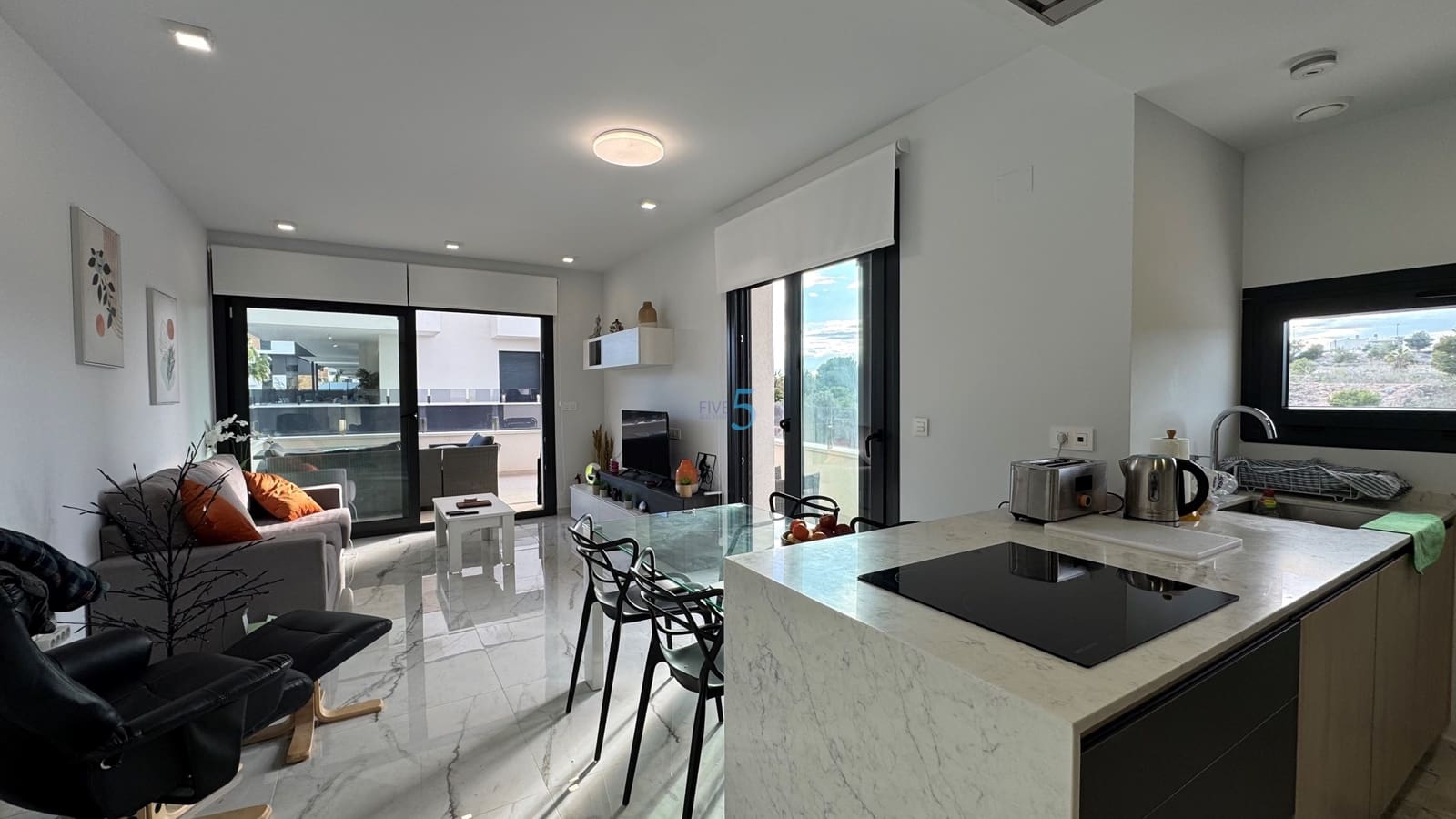 2 soveværelse Lejlighed til salg i Los Altos med swimmingpool garage - € 259.000 (Ref: 8810876)