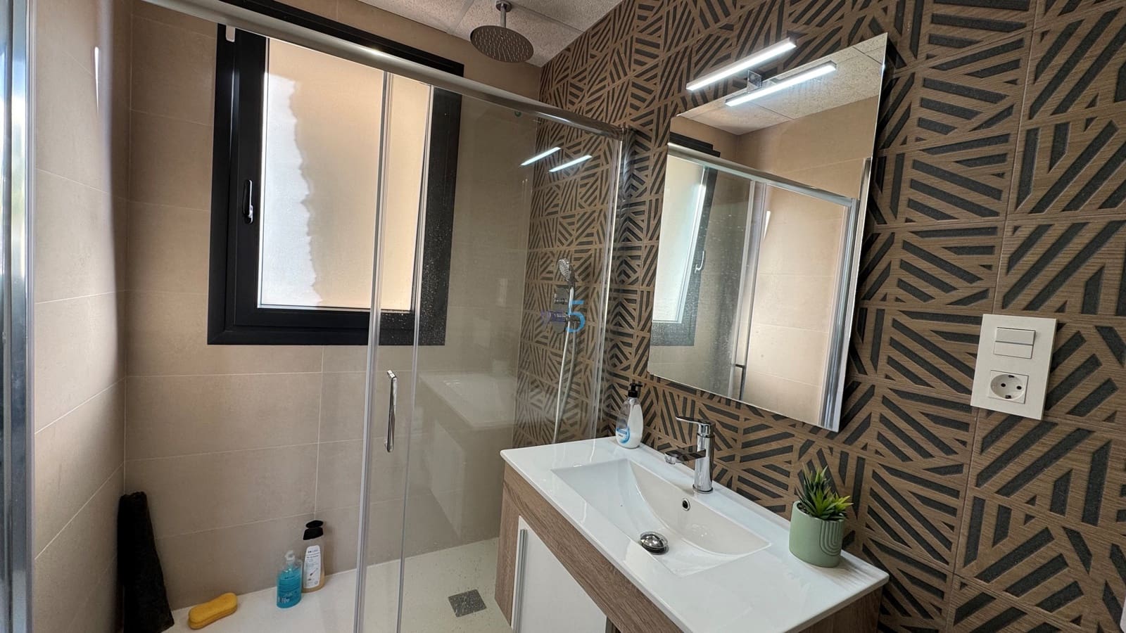 2 soveværelse Lejlighed til salg i Los Altos med swimmingpool garage - € 259.000 (Ref: 8810876)