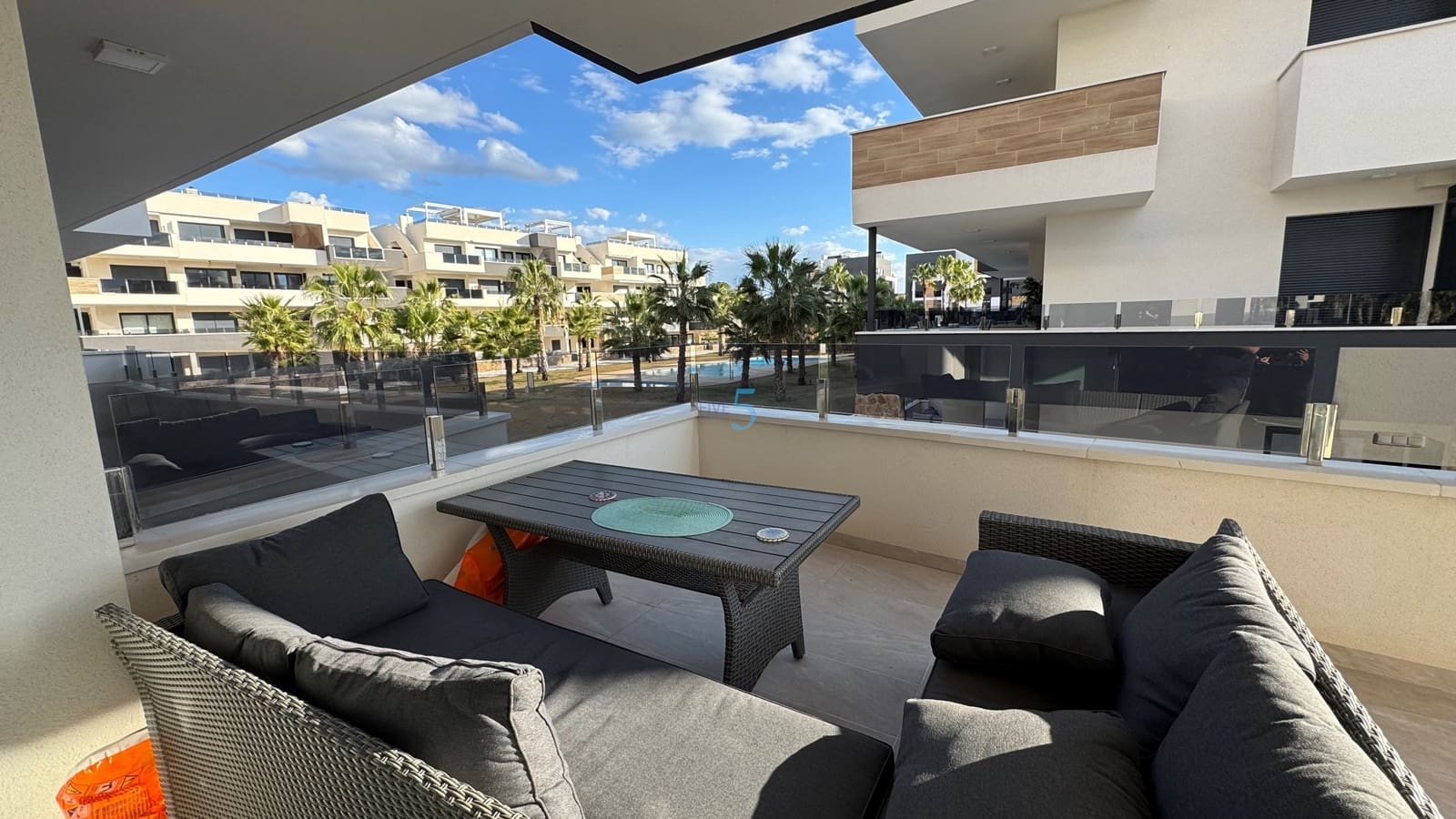 2 soveværelse Lejlighed til salg i Los Altos med swimmingpool garage - € 259.000 (Ref: 8810876)