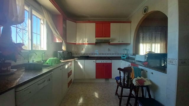 6 soveværelse Villa til salg i Torrevieja med swimmingpool garage - € 475.000 (Ref: 8813500)
