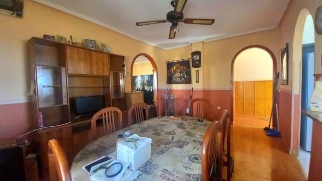 6 soveværelse Villa til salg i Torrevieja med swimmingpool garage - € 475.000 (Ref: 8813500)