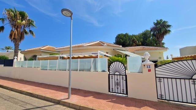 2 bedroom Villa for sale in Benijófar with pool - € 299,950 (Ref: 8816772)