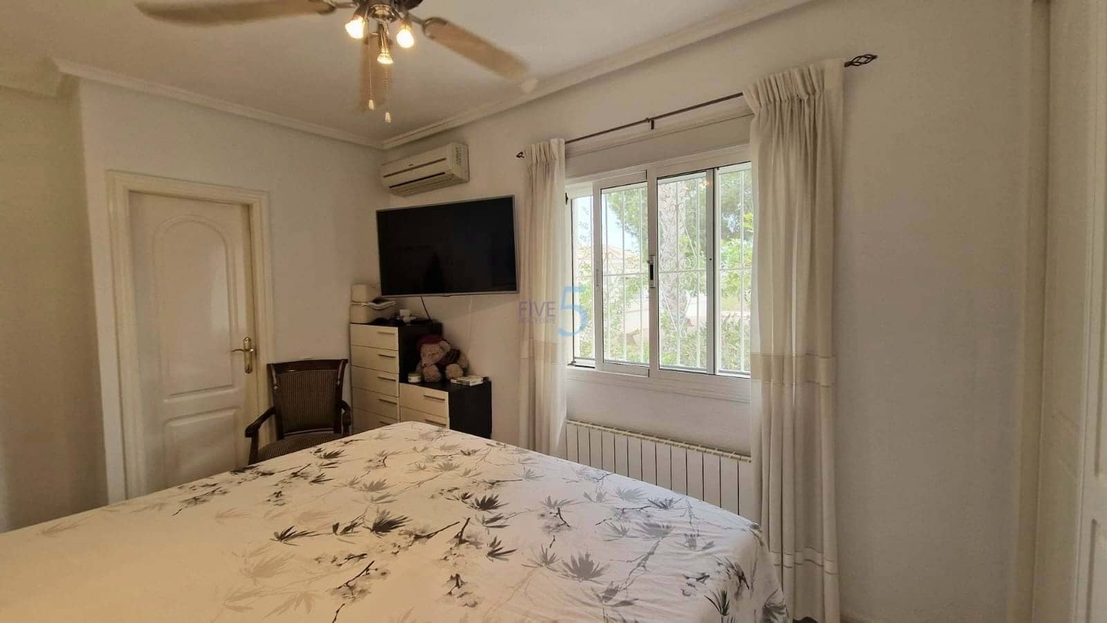 2 bedroom Villa for sale in Benijofar with pool - € 299,950 (Ref: 8816772)