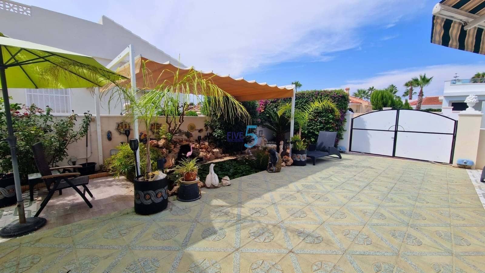 2 bedroom Villa for sale in Benijofar with pool - € 299,950 (Ref: 8816772)