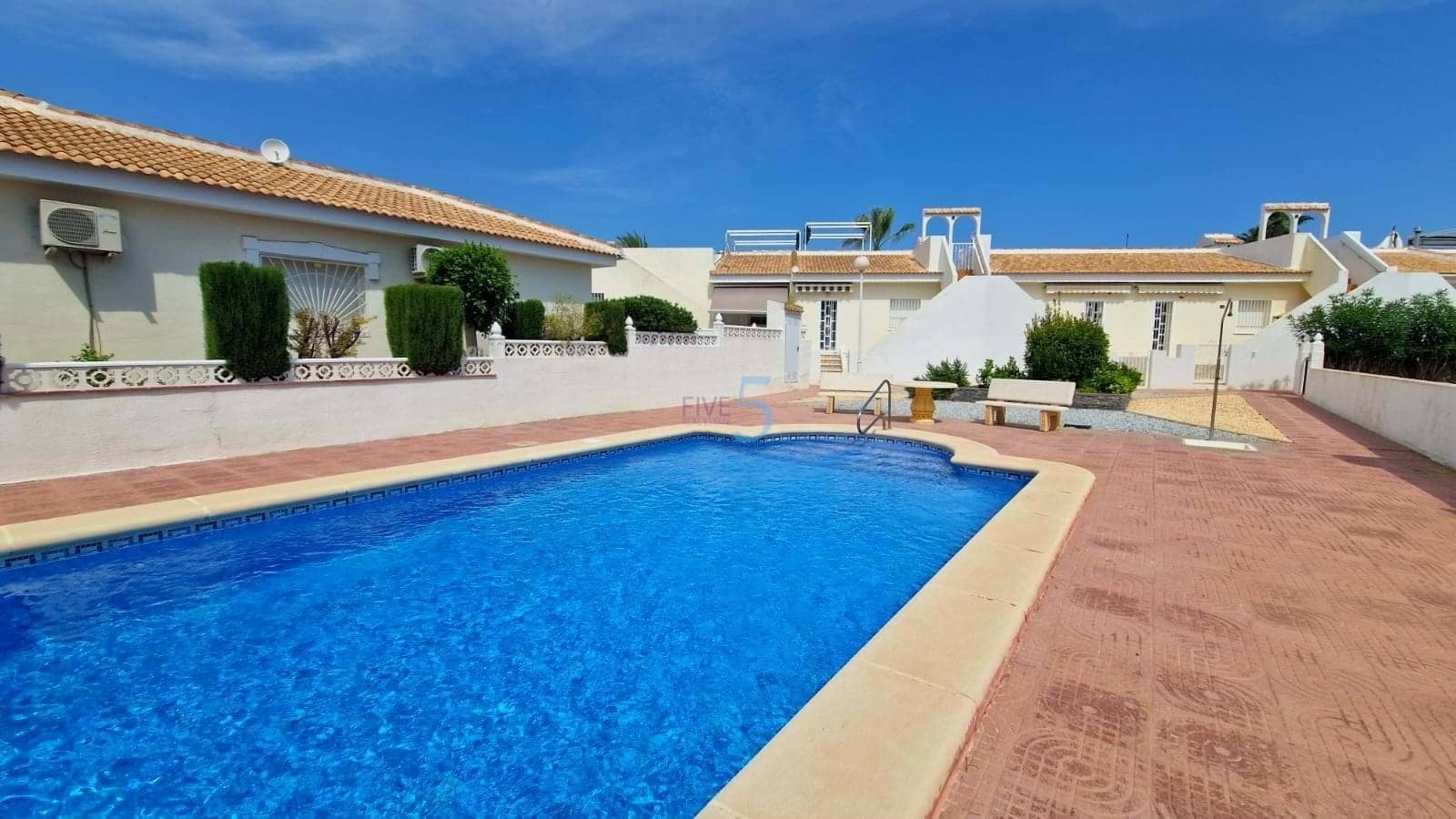 2 bedroom Villa for sale in Benijofar with pool - € 299,950 (Ref: 8816772)