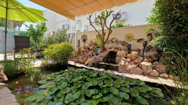 2 bedroom Villa for sale in Benijófar with pool - € 299,950 (Ref: 8816772)