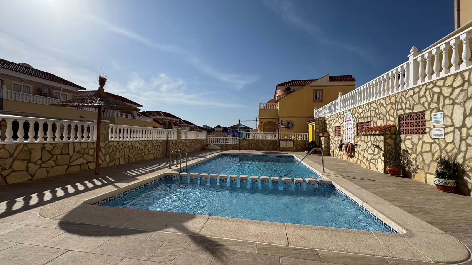 2 camera da letto Casa in vendita in Villamartin con piscina - 149.950 € (Rif: 8821165)