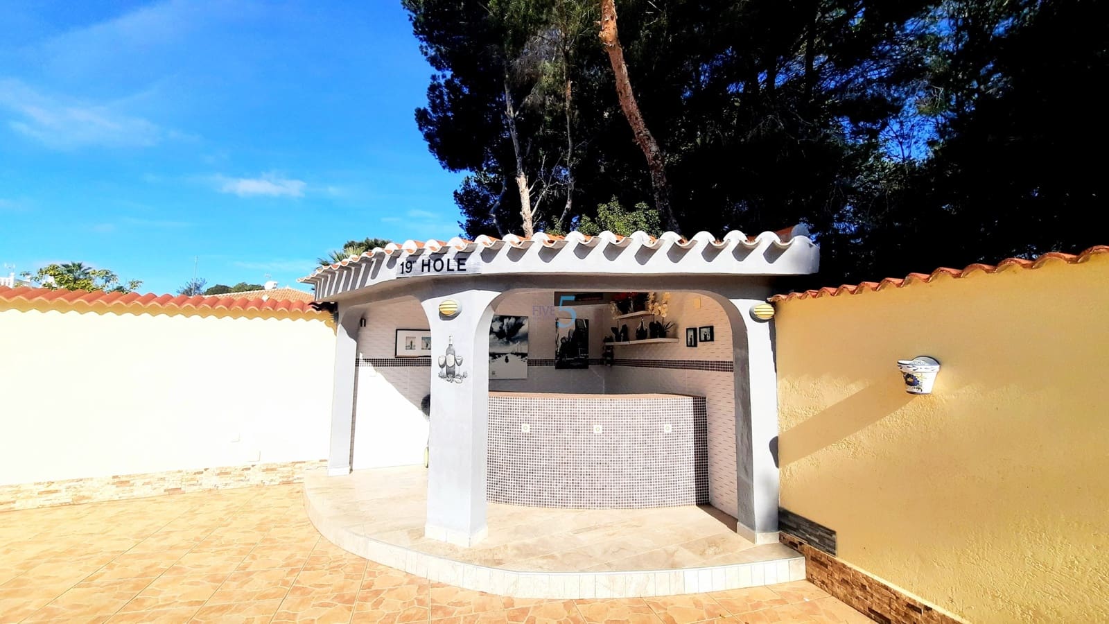 4 soveværelse Villa til salg i Pinar de Campoverde med swimmingpool garage - € 440.000 (Ref: 8837874)