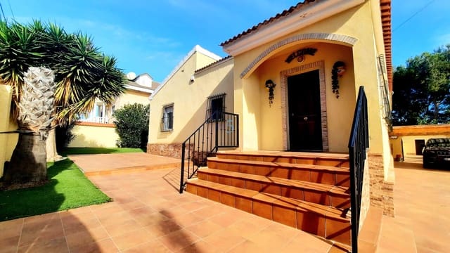 4 soveværelse Villa til salg i Pinar de Campoverde, Pilar de la Horadada med swimmingpool garage - € 440.000 (Ref: 8837874)