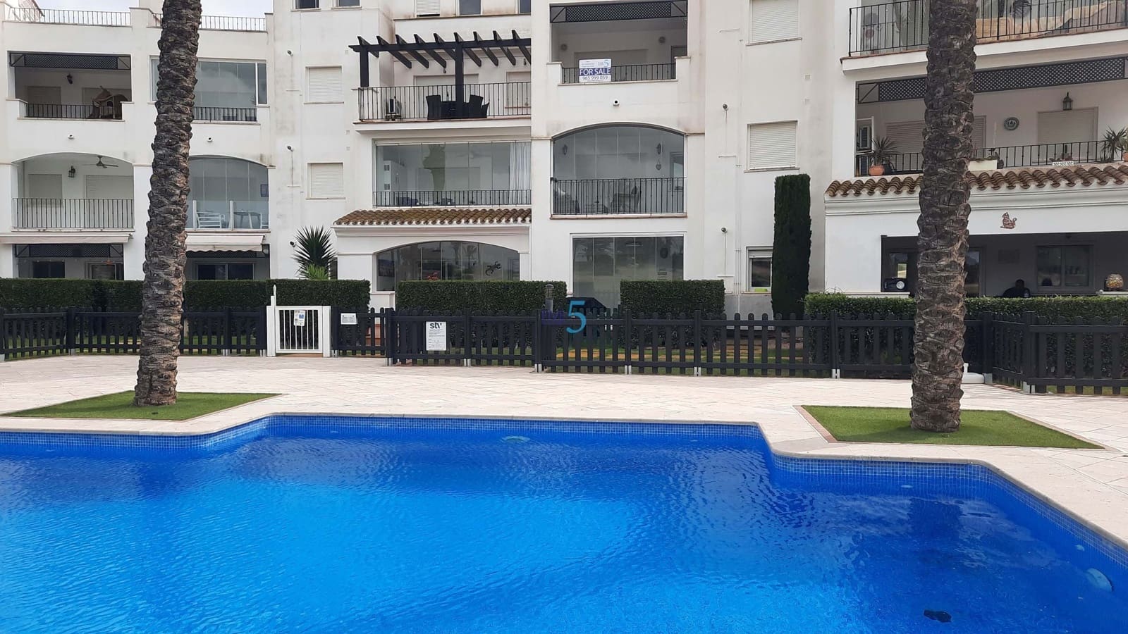 2 chambre Appartement à vendre à Roldan avec piscine garage - 129 999 € (Ref: 8840156)