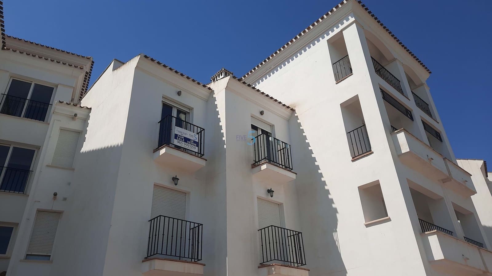 2 chambre Appartement à vendre à Roldan avec piscine garage - 129 999 € (Ref: 8840156)