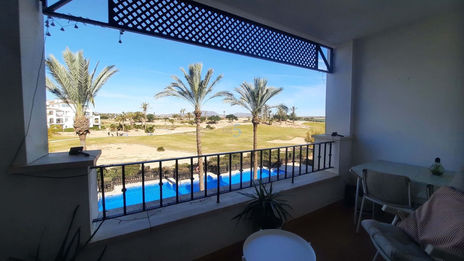 2 chambre Appartement à vendre à Roldan avec piscine garage - 129 999 € (Ref: 8840156)