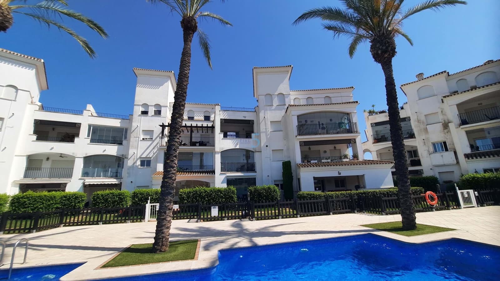 2 chambre Appartement à vendre à Roldan avec piscine garage - 129 999 € (Ref: 8840156)