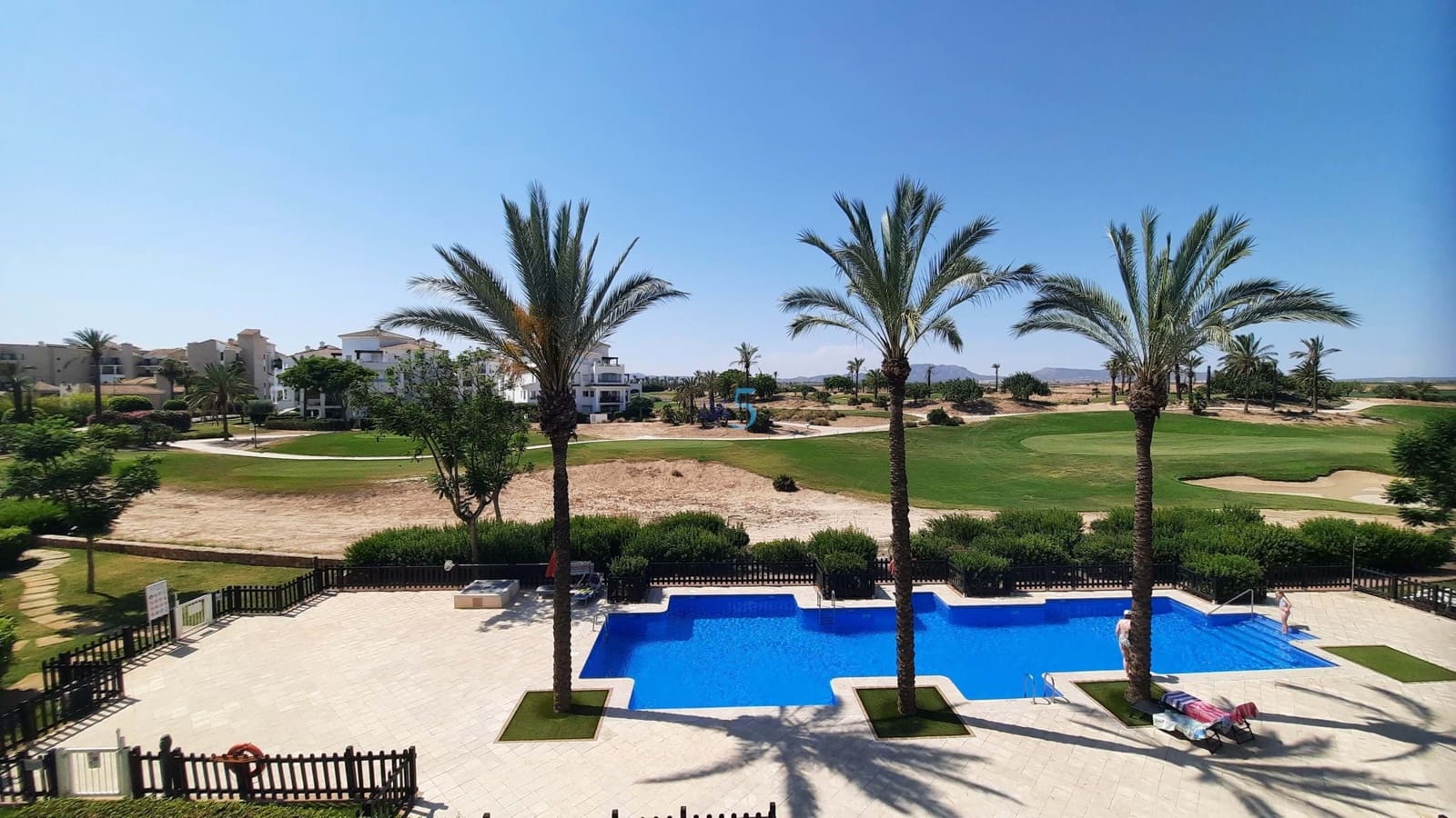 2 chambre Appartement à vendre à Roldan avec piscine garage - 129 999 € (Ref: 8840156)