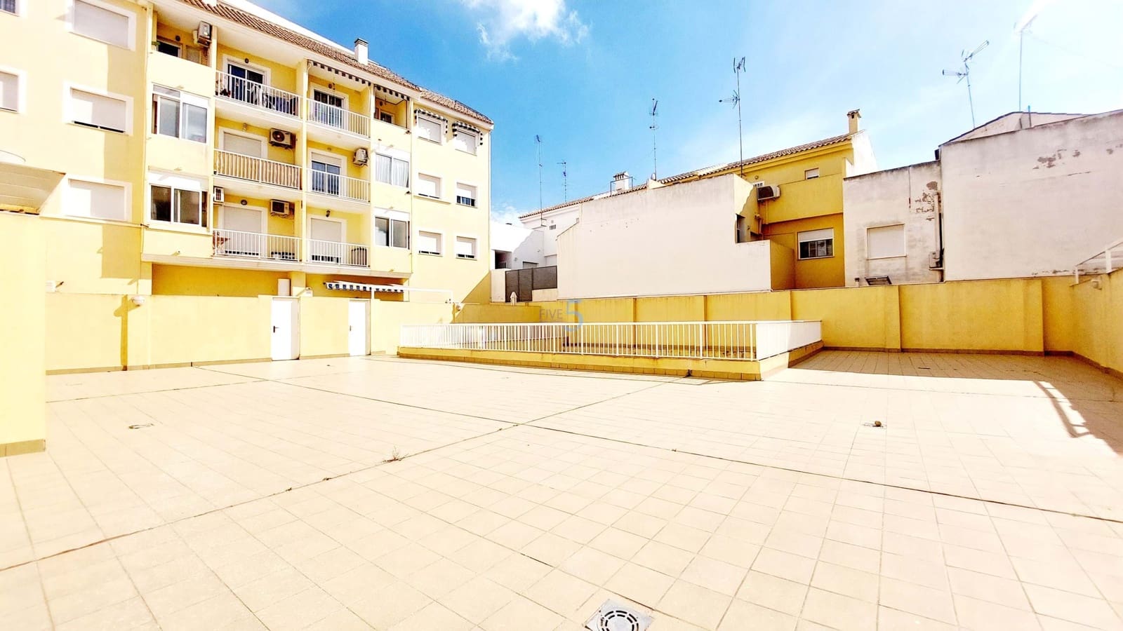2 chambre Appartement à vendre à Pilar de la Horadada avec piscine garage - 123 500 € (Ref: 8840364)