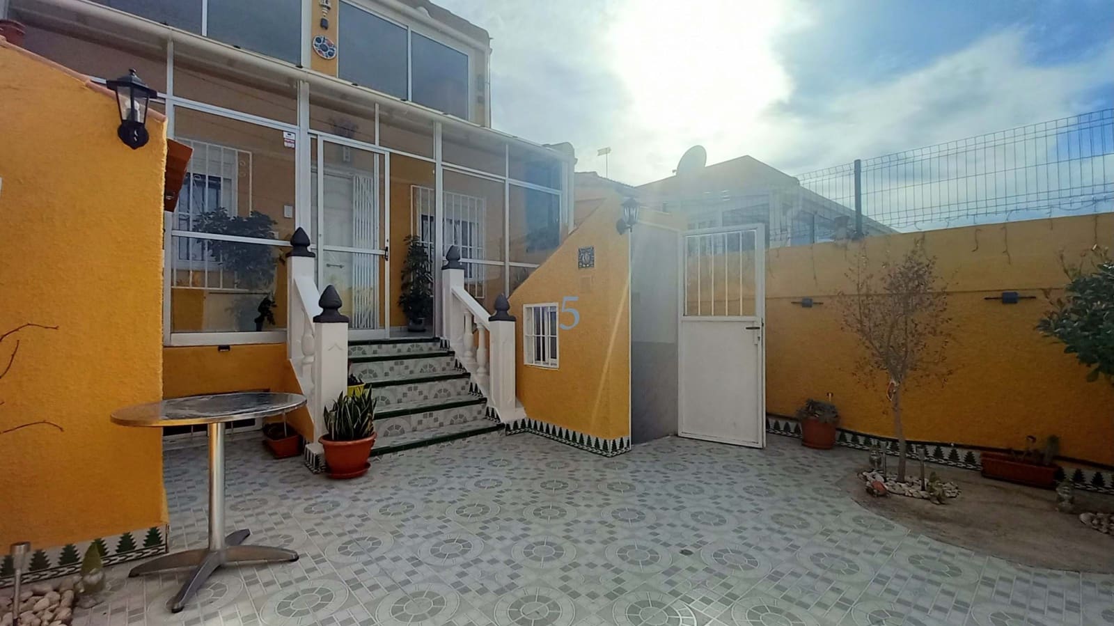 2 soverom Hus til salgs i Ciudad Quesada med garasje - € 255 000 (Ref: 8848716)