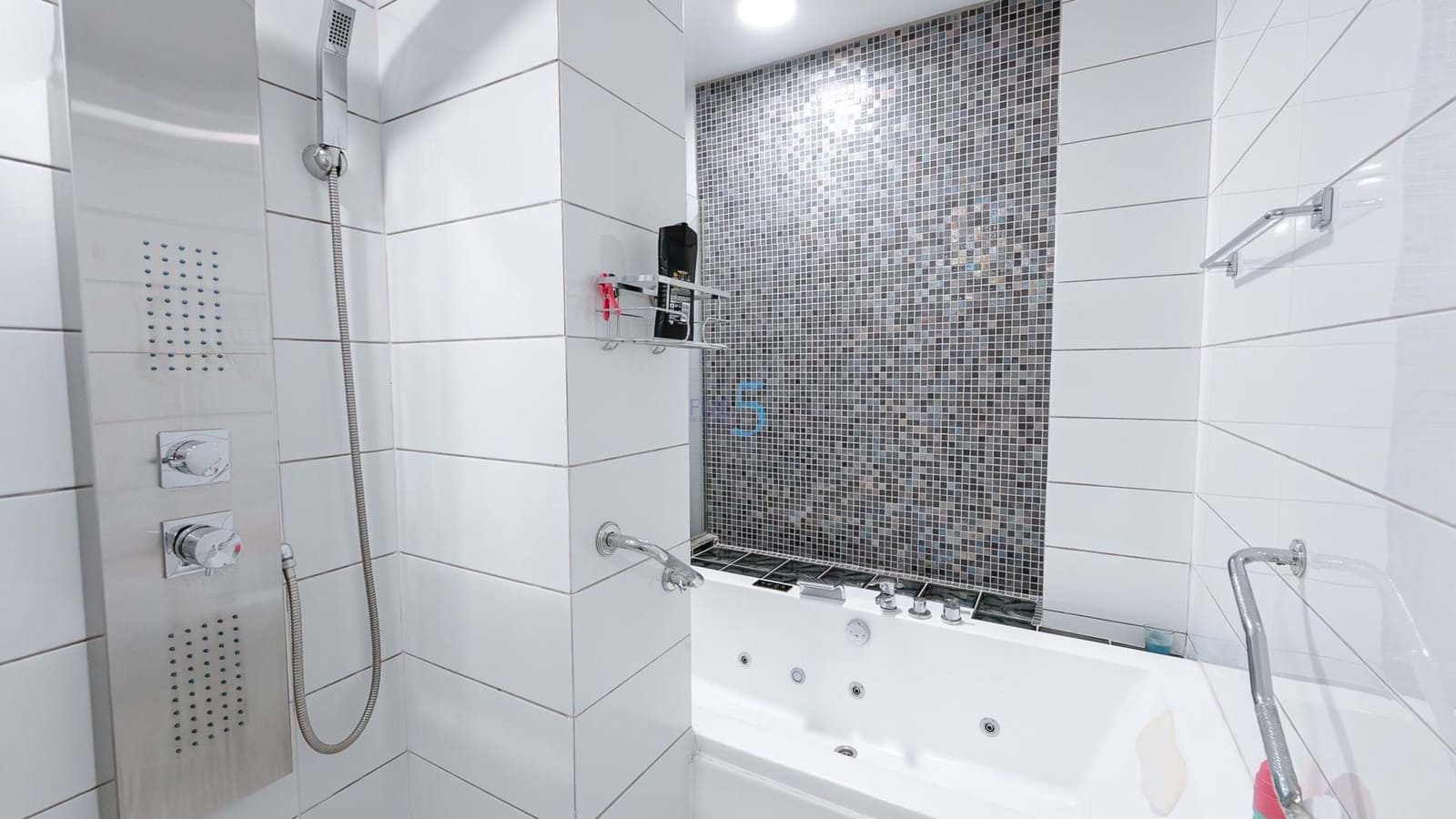 3 soverom Leilighet til salgs i Torrevieja med garasje - € 220 000 (Ref: 8853117)