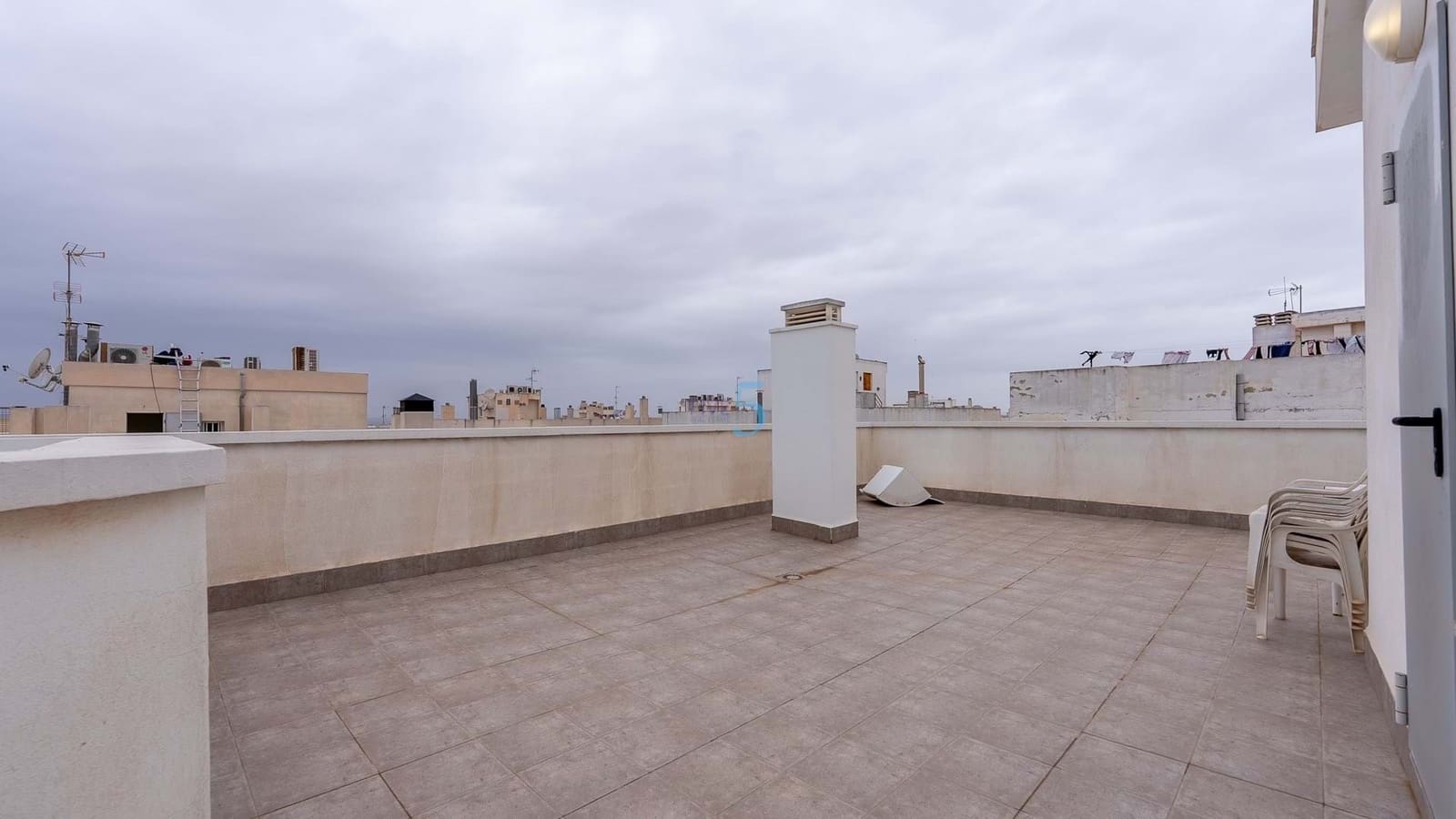 3 soverom Leilighet til salgs i Torrevieja med garasje - € 220 000 (Ref: 8853117)