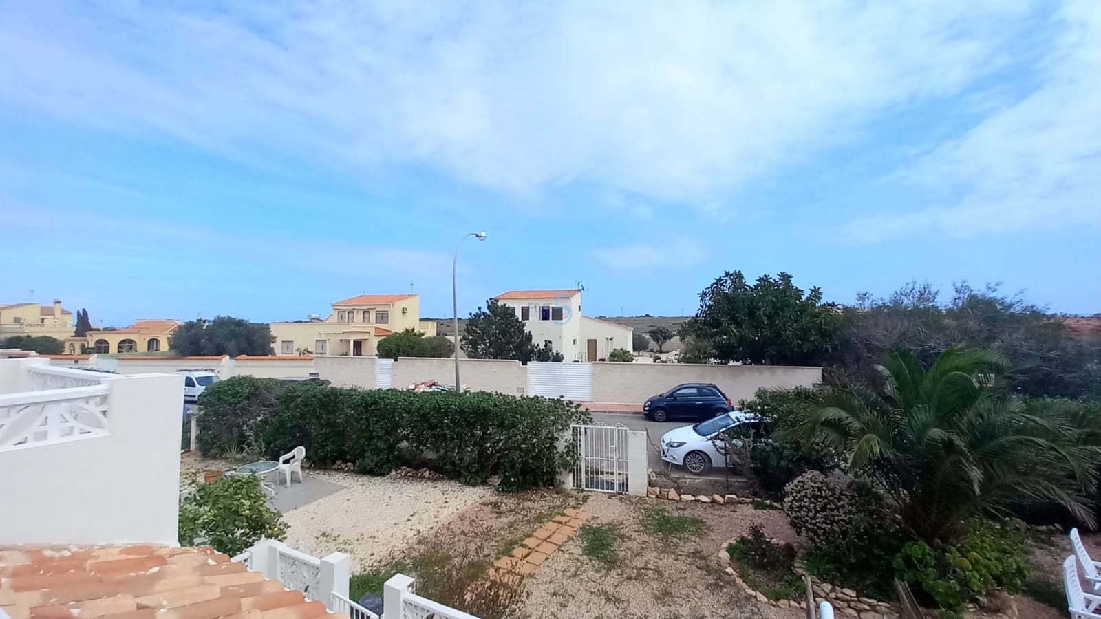 Casa de 3 habitaciones en Torrevieja en venta - 198.000 € (Ref: 8856646)