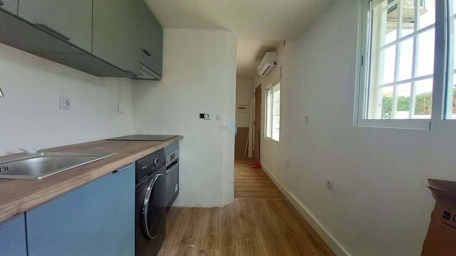 Casa de 3 habitaciones en Torrevieja en venta - 198.000 € (Ref: 8856646)